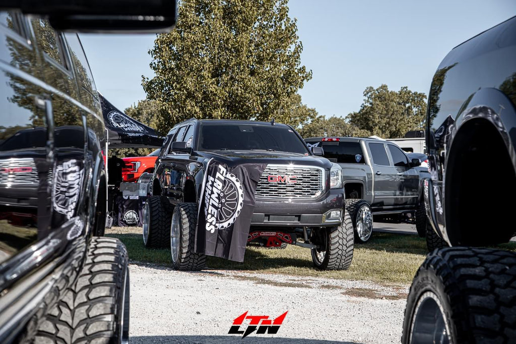 Lifted 2016 GMC Yukon